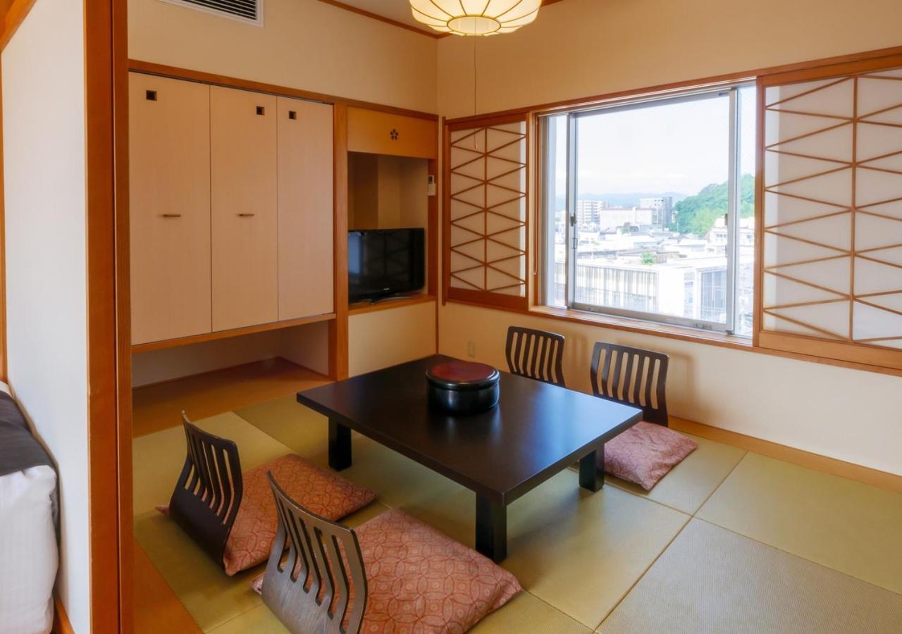 Apa Hotel Miyazaki Nobeoka Ekimae Exterior photo